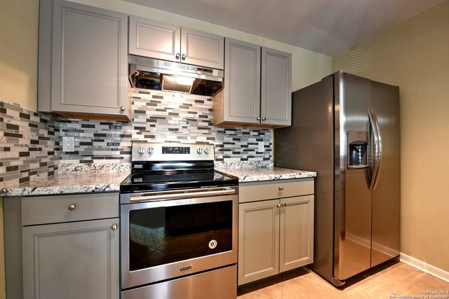 3402 RIDGE ASH, San Antonio, TX 78247