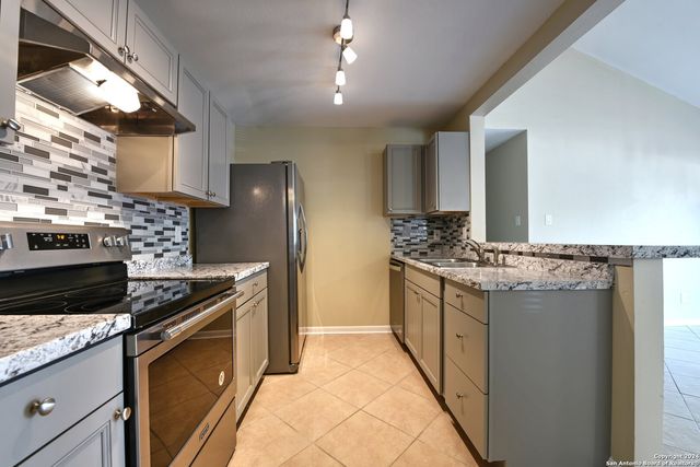 3402 RIDGE ASH, San Antonio, TX 78247