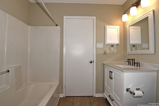 3402 RIDGE ASH, San Antonio, TX 78247