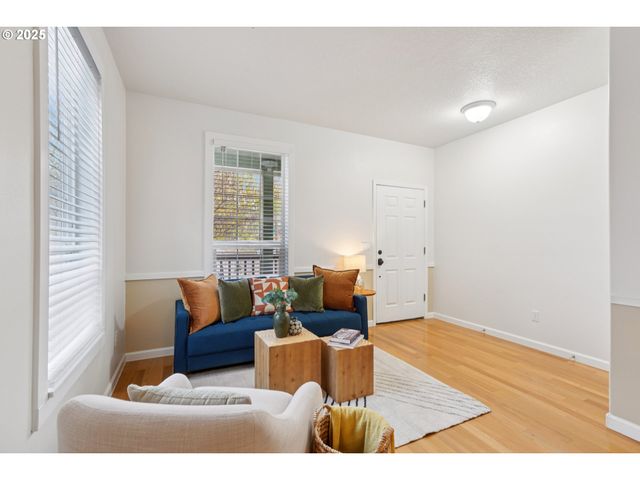 192 Ne 74TH Ave, Hillsboro, OR 97124