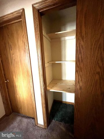 2 E NEW MARKET ST, Freeburg, PA 17827