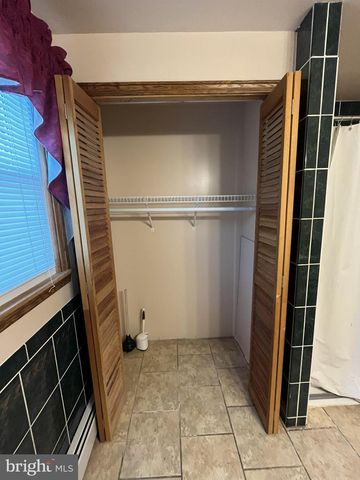 2 E NEW MARKET ST, Freeburg, PA 17827