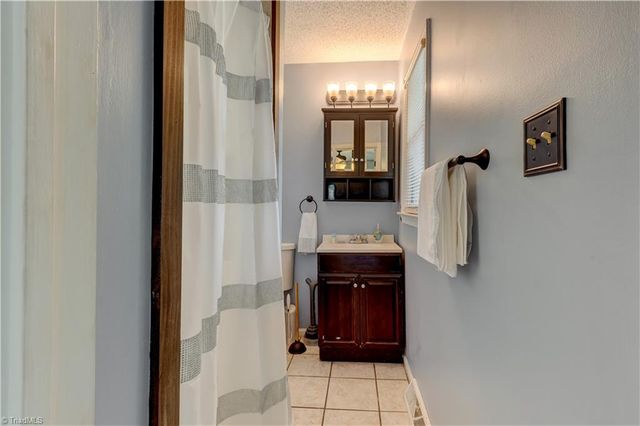 159 Laurell Drive, Eden, NC 27288