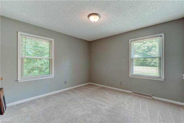159 Laurell Drive, Eden, NC 27288