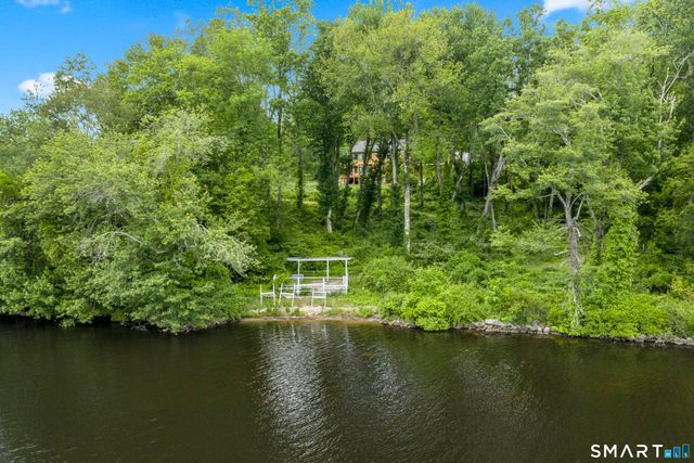 158 West Quasset Road, Woodstock, CT 06281