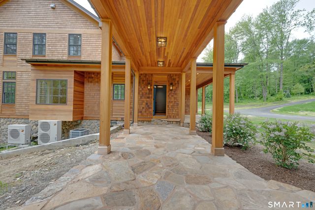 158 West Quasset Road, Woodstock, CT 06281