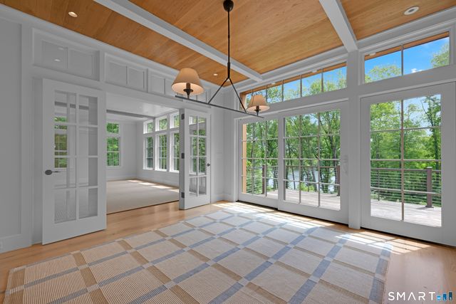 158 West Quasset Road, Woodstock, CT 06281