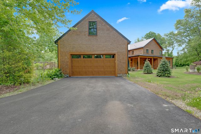 158 West Quasset Road, Woodstock, CT 06281