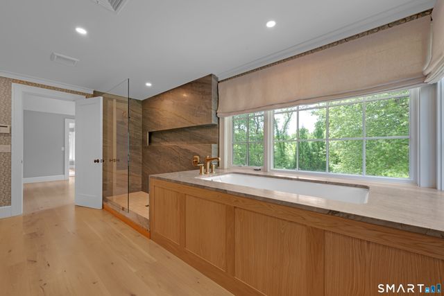 158 West Quasset Road, Woodstock, CT 06281