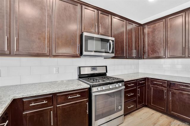 15423 W 65th Avenue B, Arvada, CO 80007