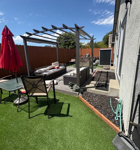 1100 Camellia Ln, Suisun City, CA 94585