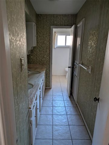 2807 Triway Lane, Houston, TX 77043