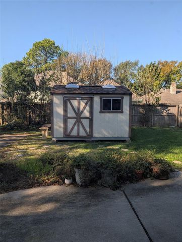 2807 Triway Lane, Houston, TX 77043