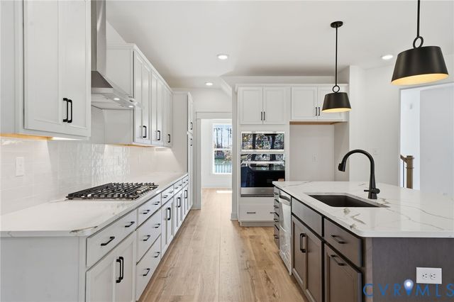 2240 Osborne Hill Dr, Rockville, VA 23146