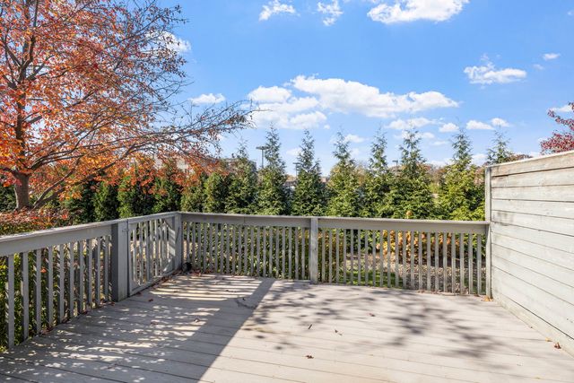 9 Lake Katherine Drive, Palos Heights, IL 60463