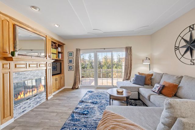 9 Lake Katherine Drive, Palos Heights, IL 60463