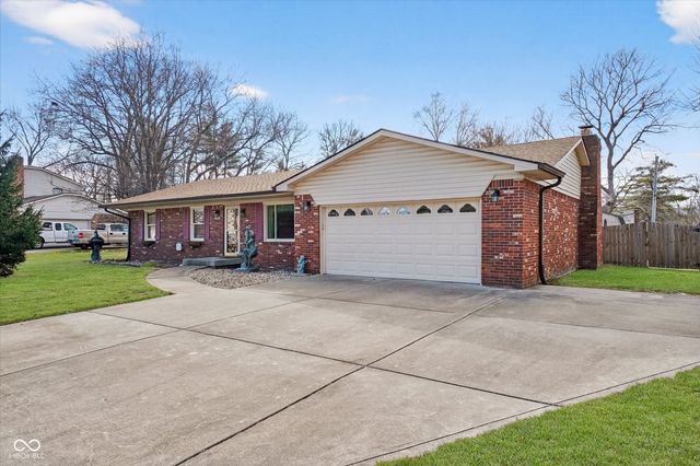 680 Colonial Way, Greenwood, IN 46142