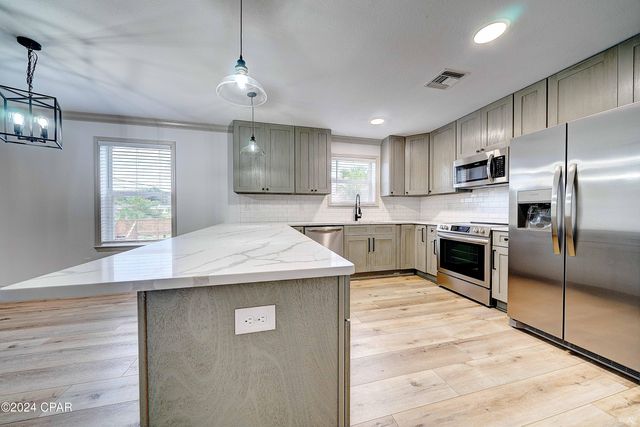 1305 Calhoun Avenue, Panama City, FL 32401