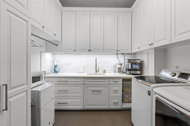 2810 Westgrove Lane, Houston, TX 77027