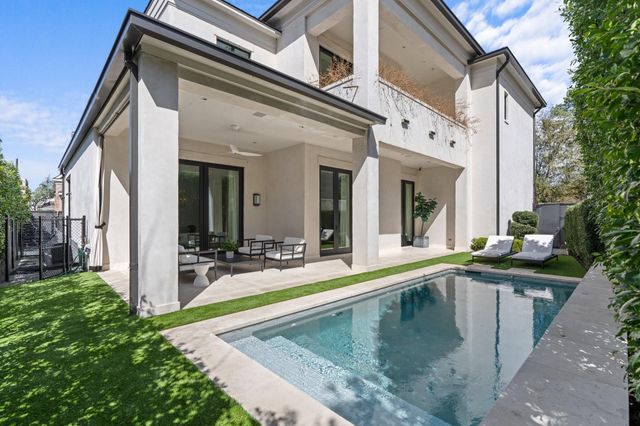 2810 Westgrove Lane, Houston, TX 77027