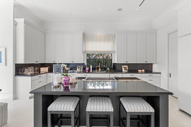 2810 Westgrove Lane, Houston, TX 77027