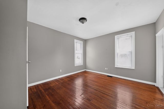 6718 E Ledge Street, Cincinnati, OH 45227
