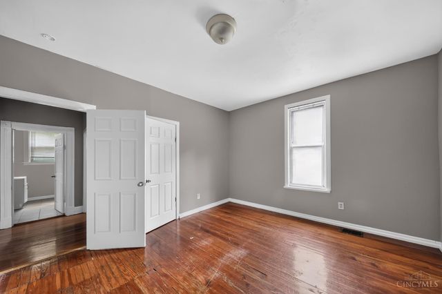 6718 E Ledge Street, Cincinnati, OH 45227