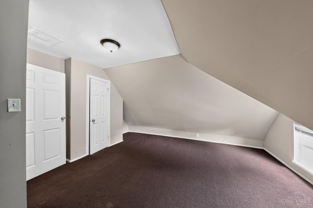 6718 E Ledge Street, Cincinnati, OH 45227