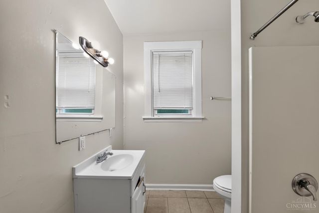 6718 E Ledge Street, Cincinnati, OH 45227