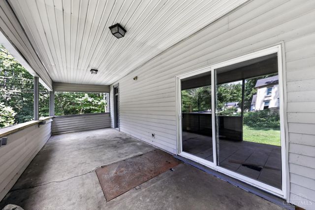 6718 E Ledge Street, Cincinnati, OH 45227