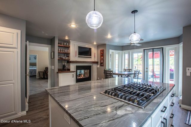 735 Whiskey Jack Circle, Sandpoint, ID 83864
