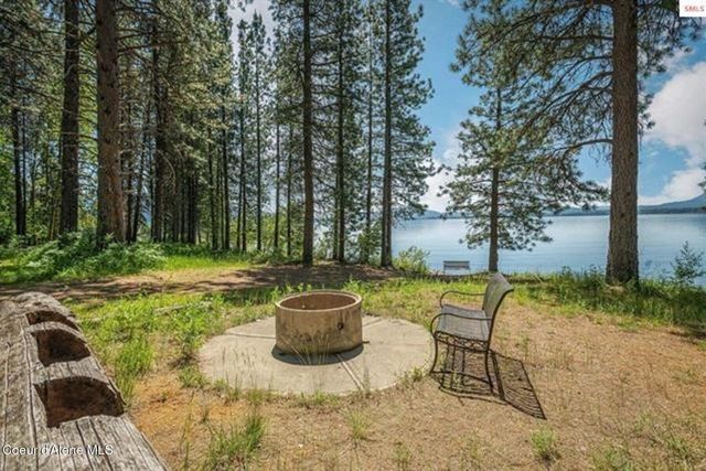 735 Whiskey Jack Circle, Sandpoint, ID 83864