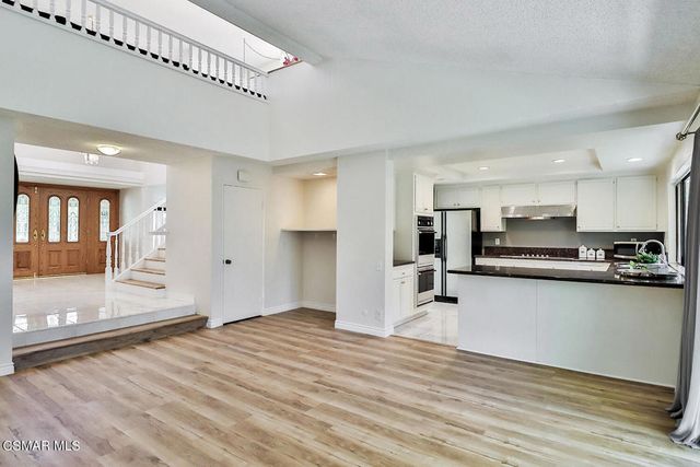 4082 Avenida Verano, Thousand Oaks, CA 91360