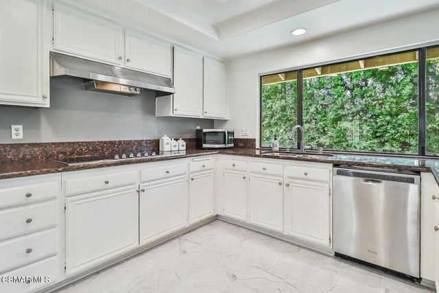 4082 Avenida Verano, Thousand Oaks, CA 91360