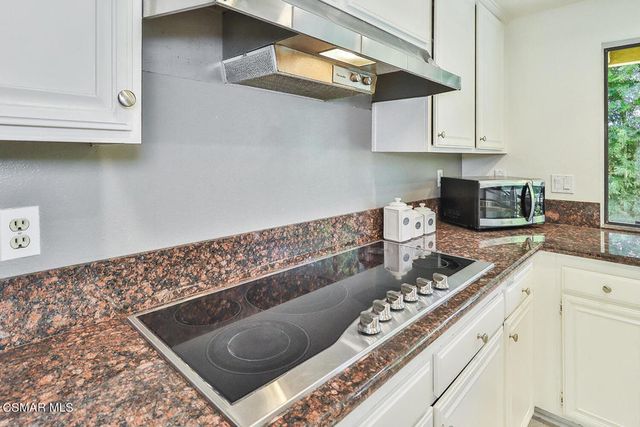 4082 Avenida Verano, Thousand Oaks, CA 91360