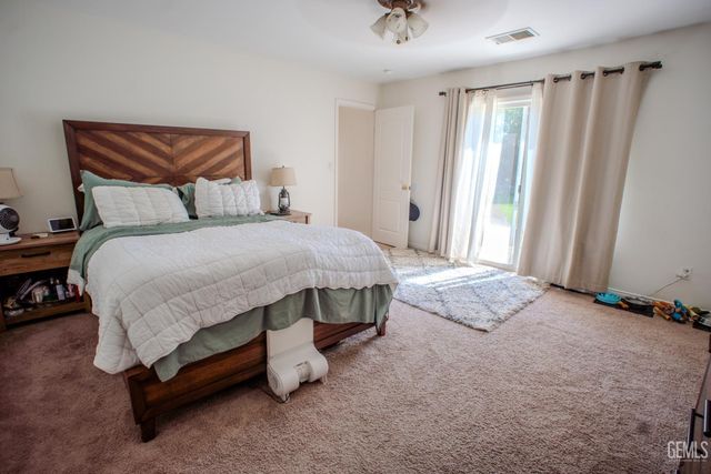 11713 Darlington Avenue, Bakersfield, CA 93312