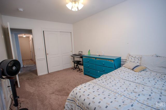 11713 Darlington Avenue, Bakersfield, CA 93312