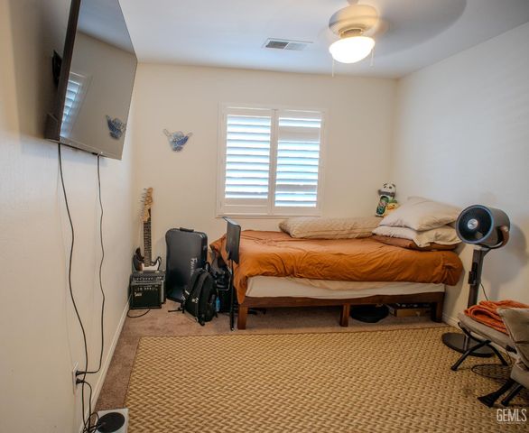 11713 Darlington Avenue, Bakersfield, CA 93312