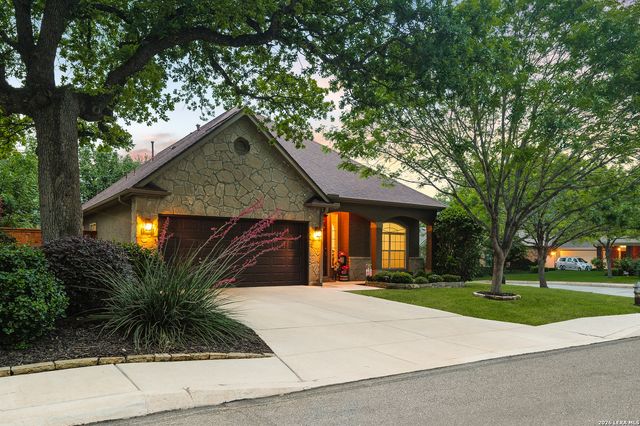 8330 WAYSIDE CRK, San Antonio, TX 78255