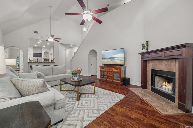 8330 WAYSIDE CRK, San Antonio, TX 78255