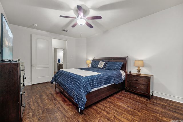 8330 WAYSIDE CRK, San Antonio, TX 78255