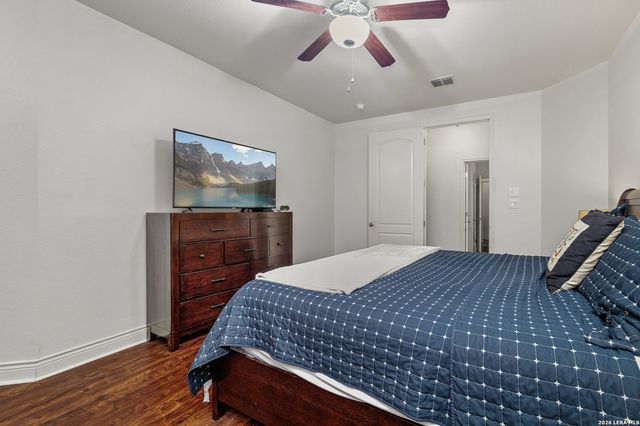 8330 WAYSIDE CRK, San Antonio, TX 78255