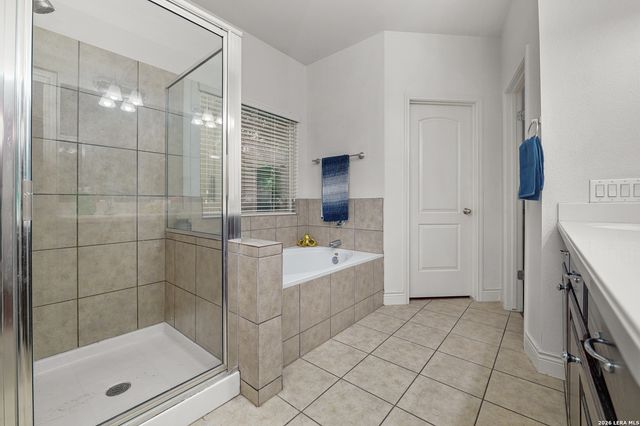 8330 WAYSIDE CRK, San Antonio, TX 78255