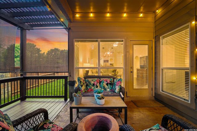 8330 WAYSIDE CRK, San Antonio, TX 78255