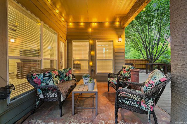 8330 WAYSIDE CRK, San Antonio, TX 78255