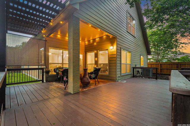 8330 WAYSIDE CRK, San Antonio, TX 78255