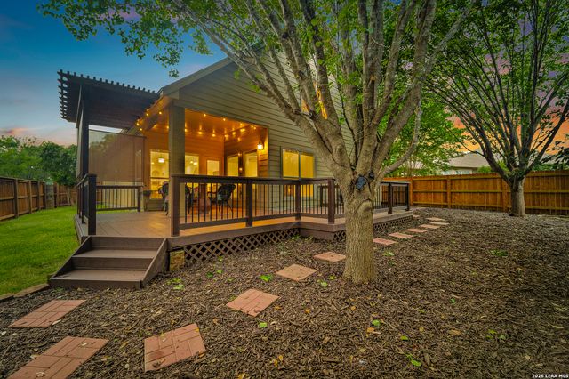 8330 WAYSIDE CRK, San Antonio, TX 78255