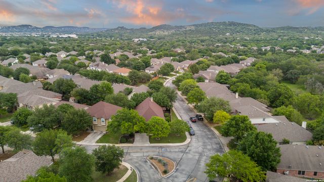 8330 WAYSIDE CRK, San Antonio, TX 78255