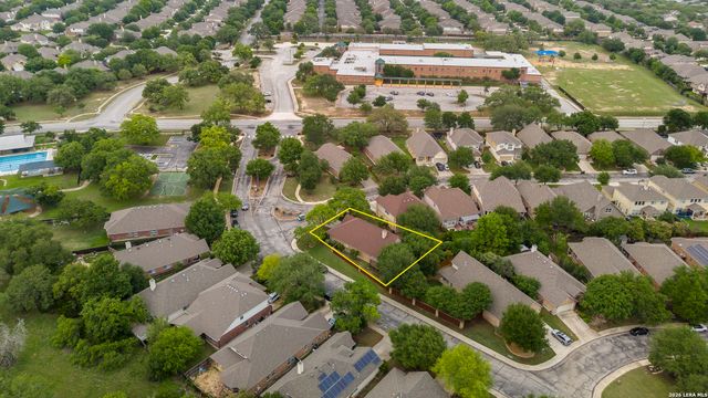 8330 WAYSIDE CRK, San Antonio, TX 78255