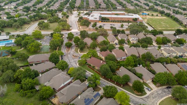 8330 WAYSIDE CRK, San Antonio, TX 78255